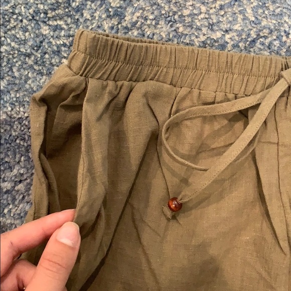 Flowy Shorts - Picture 3 of 4